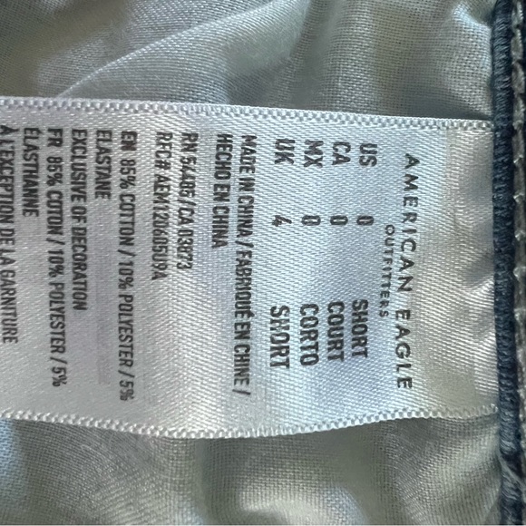 AE American Eagle Next Level Ripped Jean High-Waisted Destroyed Size 0 Short - Picture 13 of 16